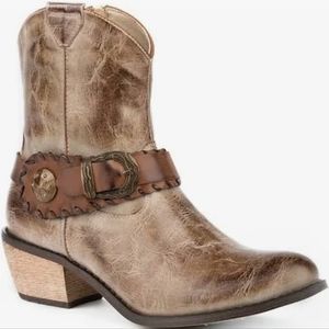 Roper short cowboy boots